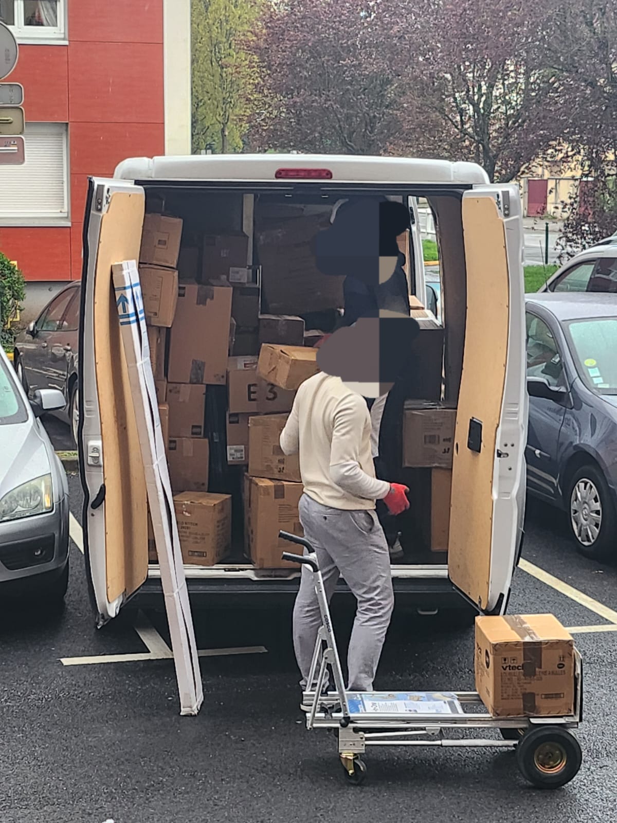 WhatsApp Image 2025-04-18 à 13.08.05_aa2198c3 - Copie